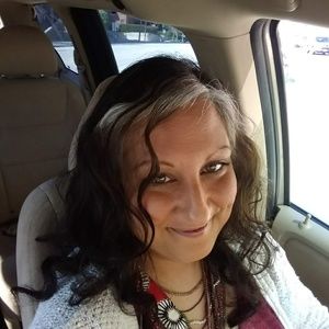 Meet your Posher, Carrie